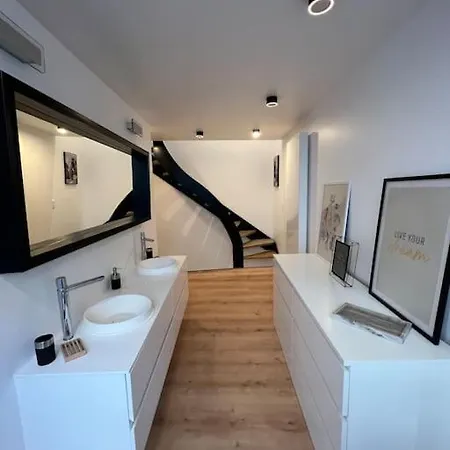 Triplex D'architecte En Hypercentre * Liege
